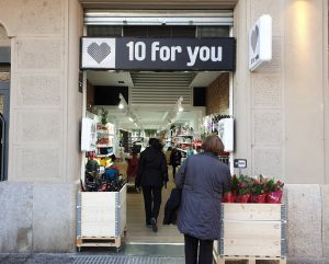 10 For You, tiendas de todo a 10 euros. Cadena de tiendas de precio único